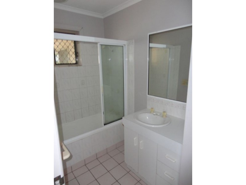 6 Kristy Crescent, Eimeo QLD 4740