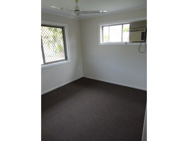 6 Kristy Crescent, Eimeo QLD 4740