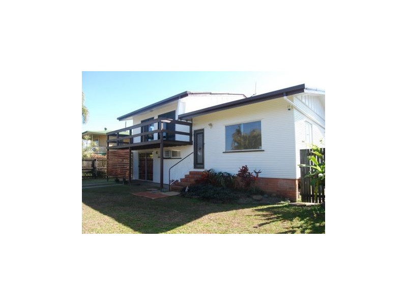 27 Dutton St, Walkerston QLD 4751