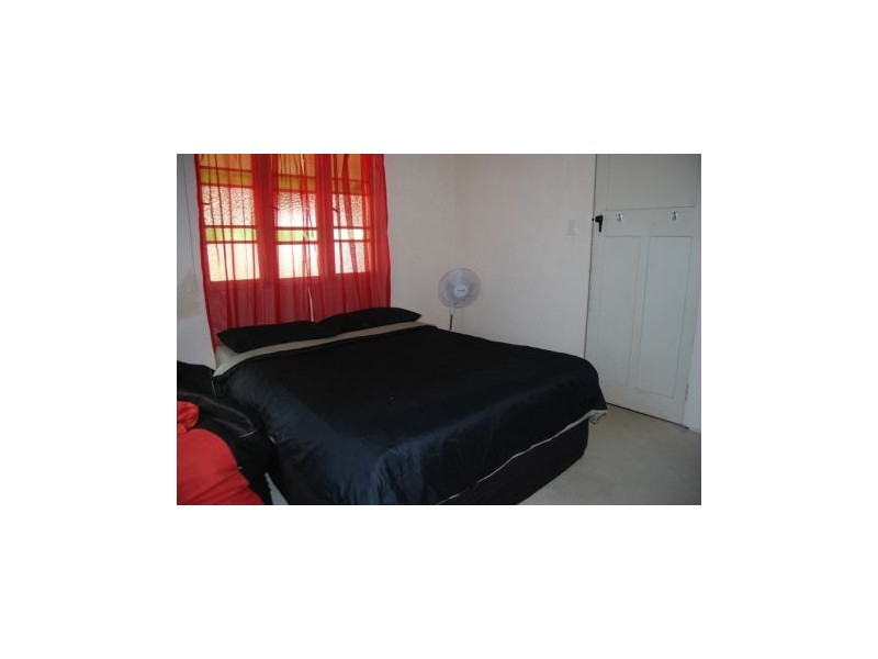 2 Hocken Street, North Mackay QLD 4740