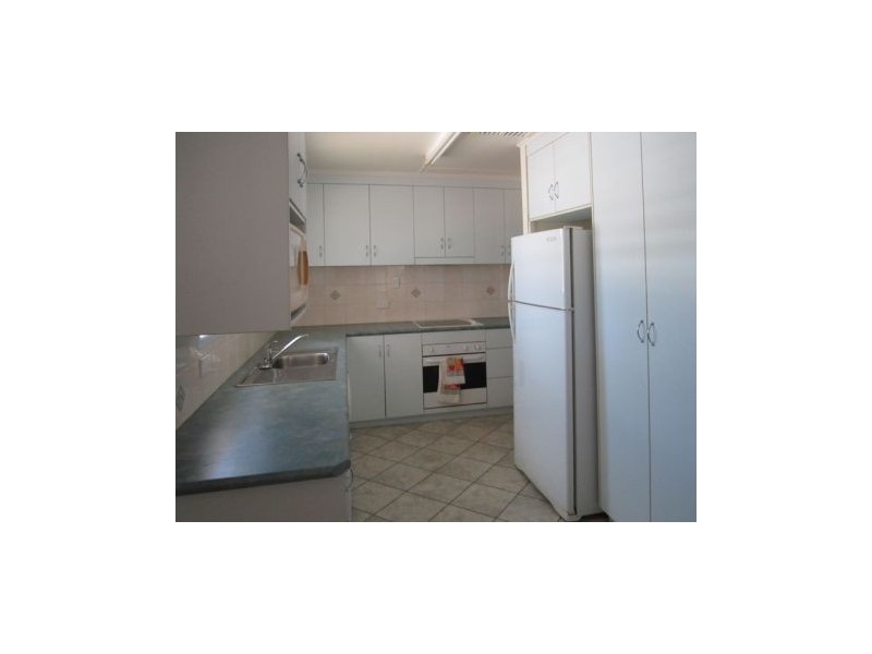 6 Hannan Drive, Moranbah QLD 4744