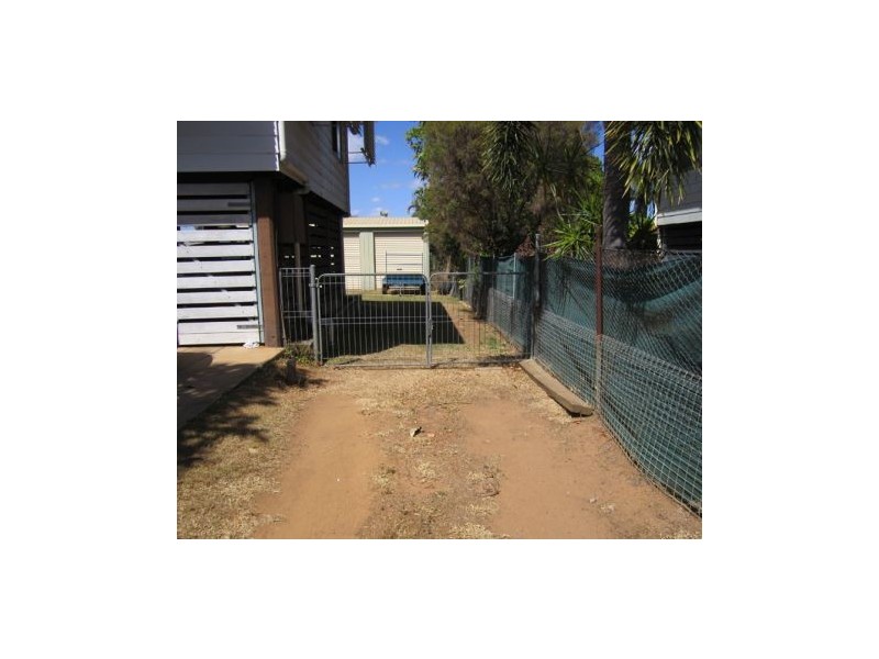 6 Hannan Drive, Moranbah QLD 4744