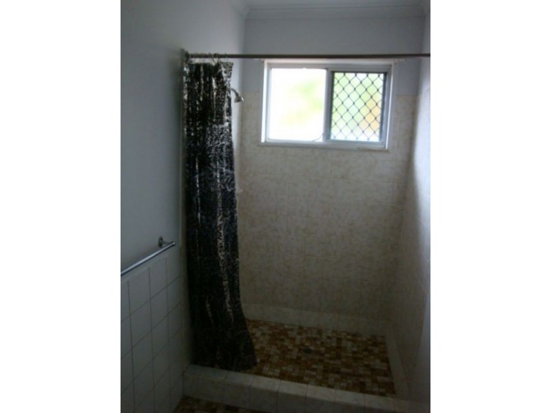 2/6 Whitney Street, Andergrove QLD 4740