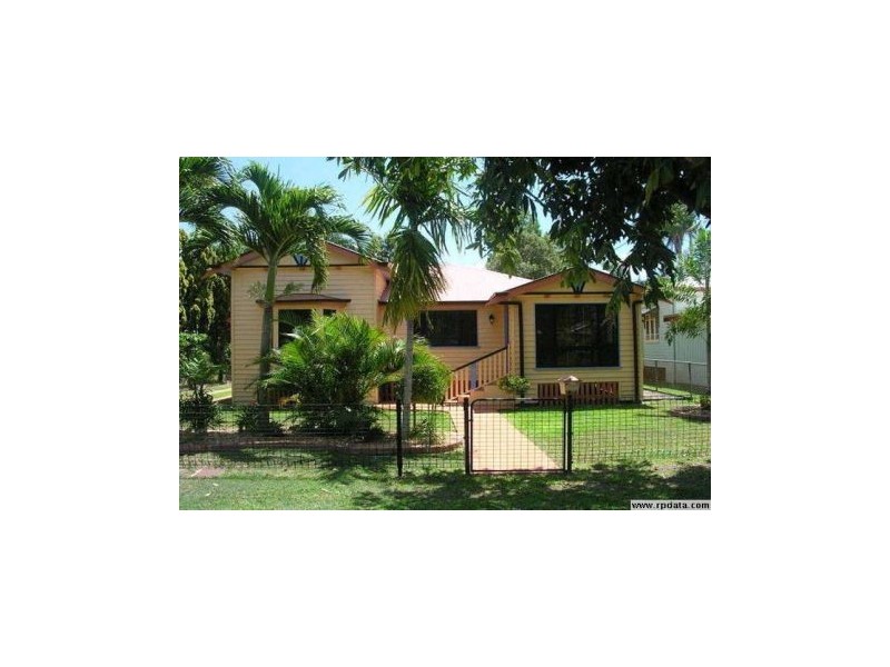 39 Lloyd, West Mackay QLD 4740