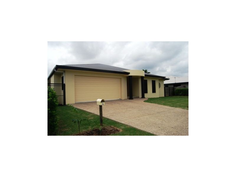 15 MONASH WAY, Ooralea QLD 4740