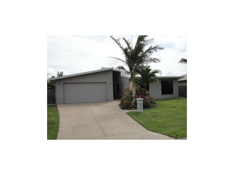 5 Corella Way, Blacks Beach QLD 4740