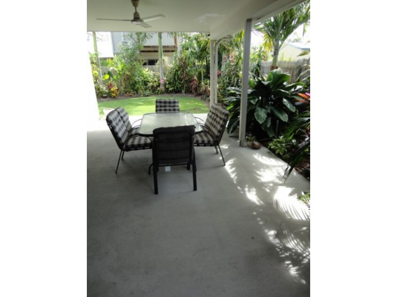 5 Corella Way, Blacks Beach QLD 4740