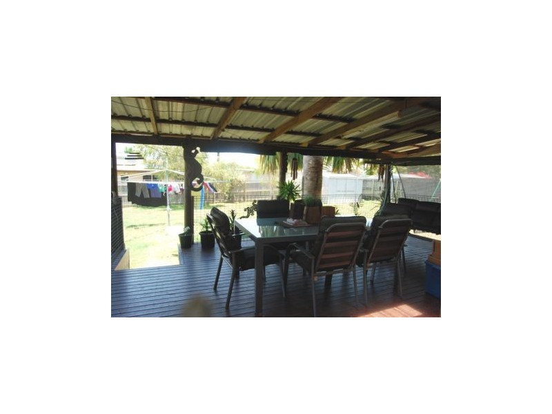 5 Christensen St, Bucasia QLD 4750