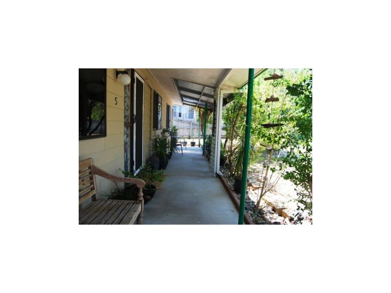 5 Christensen St, Bucasia QLD 4750