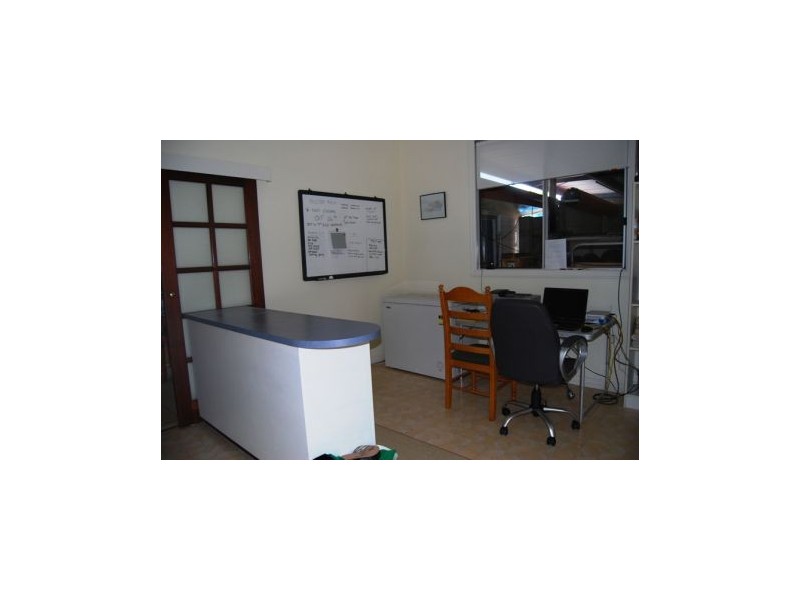 43 Lloyd St, West Mackay QLD 4740