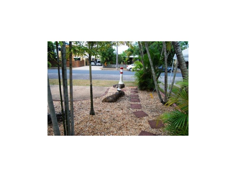 43 Lloyd St, West Mackay QLD 4740