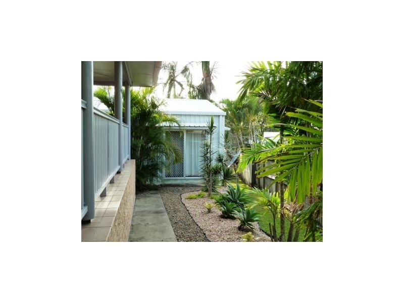 4 Marcella St, Rural View QLD 4740