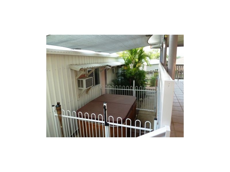 4 Marcella St, Rural View QLD 4740