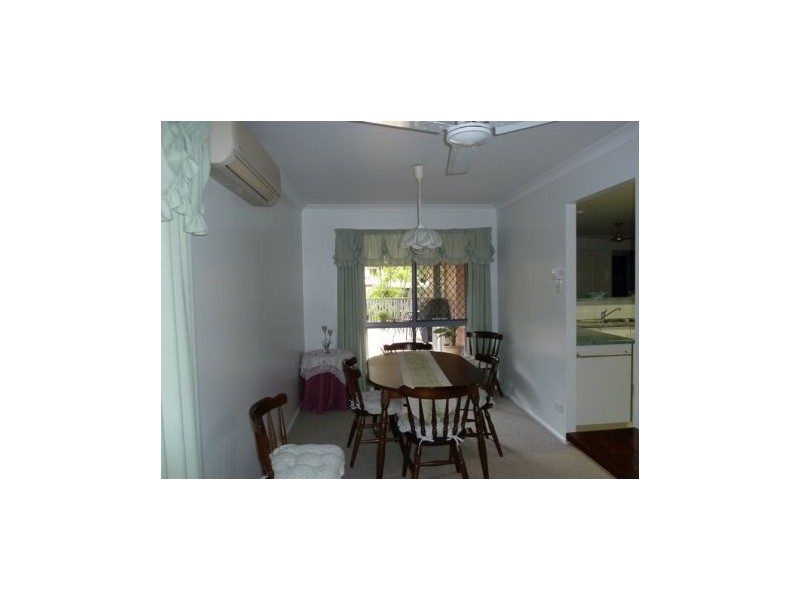 4 Marcella St, Rural View QLD 4740