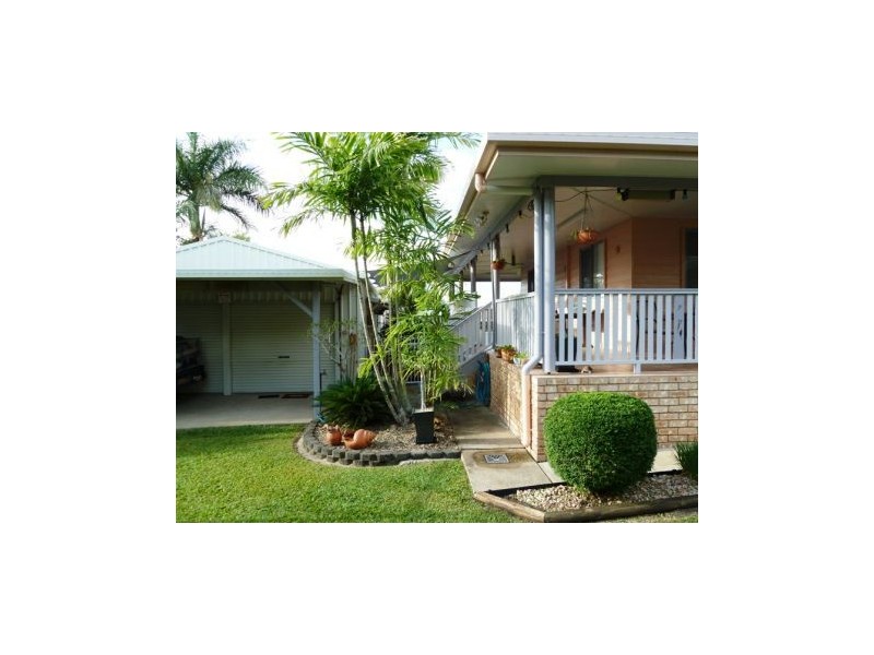 4 Marcella St, Rural View QLD 4740