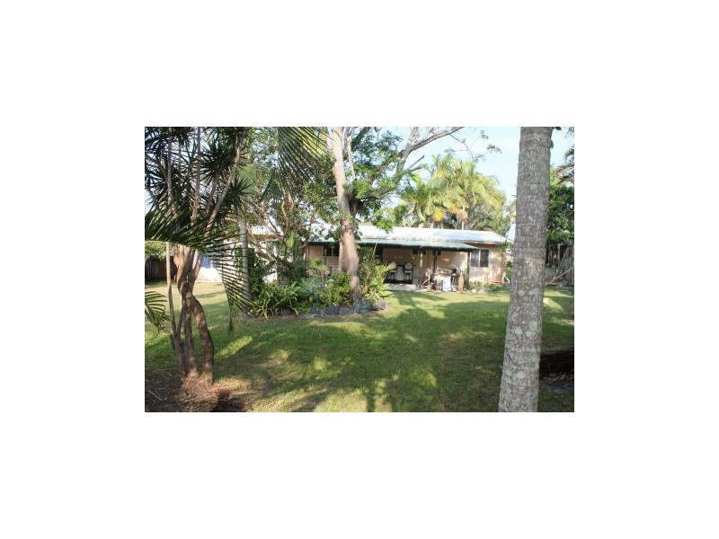 3 Pardoe St, Bucasia QLD 4750