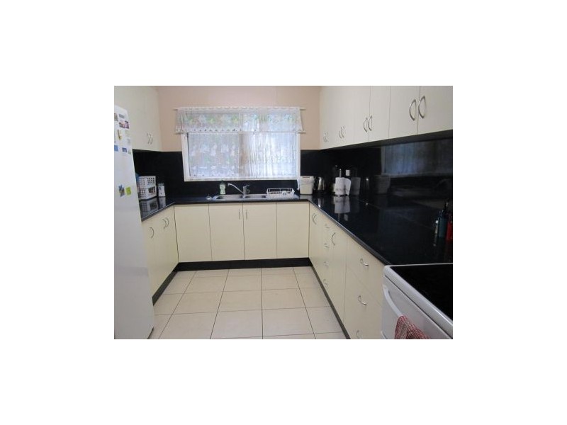 48 Kennedy Drive, Moranbah QLD 4744
