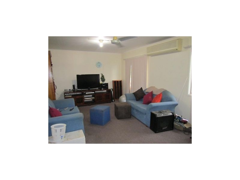 48 Kennedy Drive, Moranbah QLD 4744