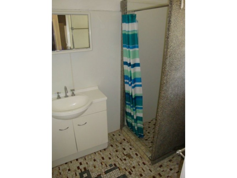 7/110 Range Road, Sarina QLD 4737