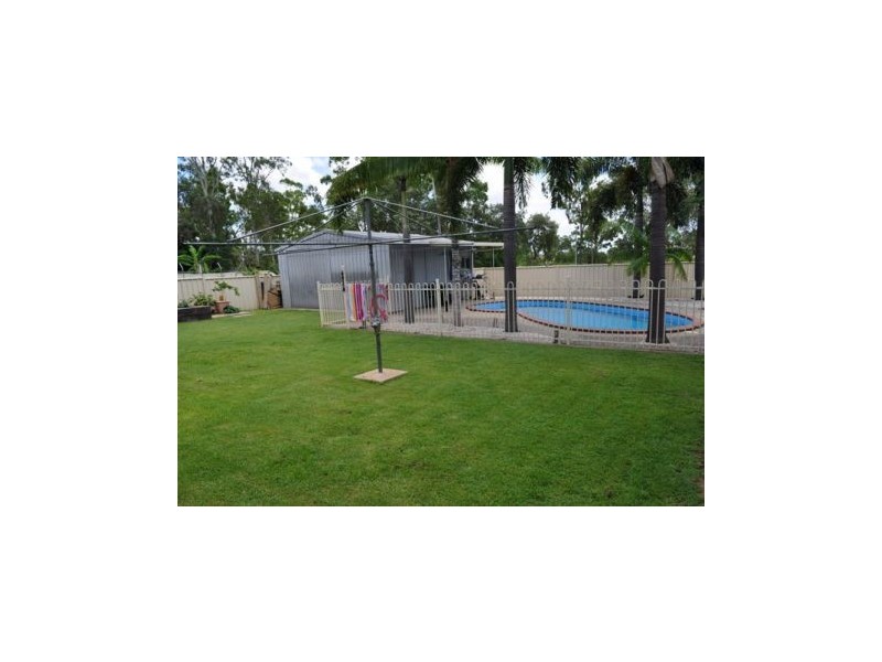 30 Kennedy Dr, Moranbah QLD 4744