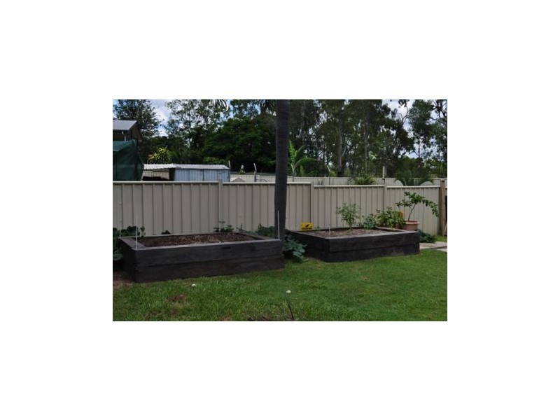 30 Kennedy Dr, Moranbah QLD 4744