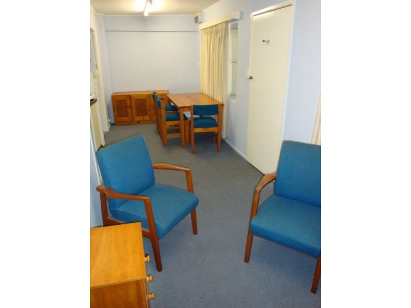 6/110 Range Road, Sarina QLD 4737