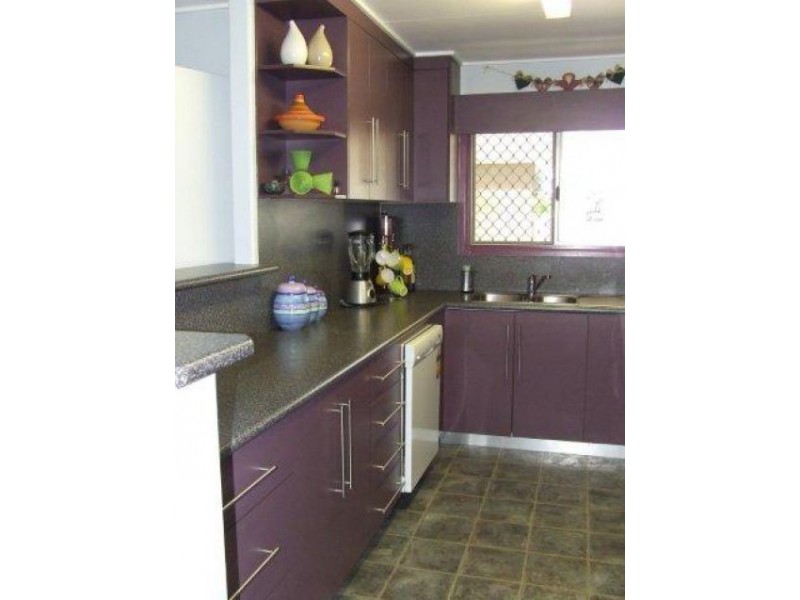 18 Mackenzie Dr, Moranbah QLD 4744