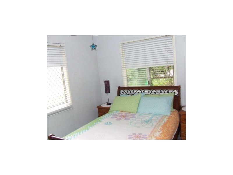 18 Mackenzie Dr, Moranbah QLD 4744