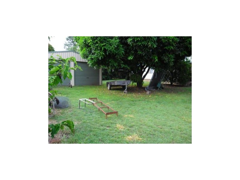 18 Mackenzie Dr, Moranbah QLD 4744