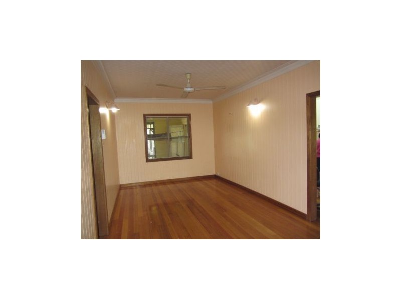 1 Mckenney St, South Mackay QLD 4740