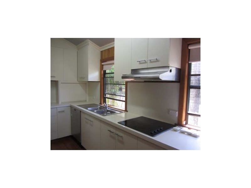 1 Mckenney St, South Mackay QLD 4740