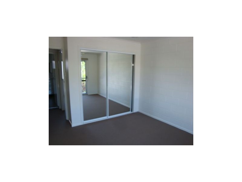 2/20 Byron St, Mackay QLD 4740