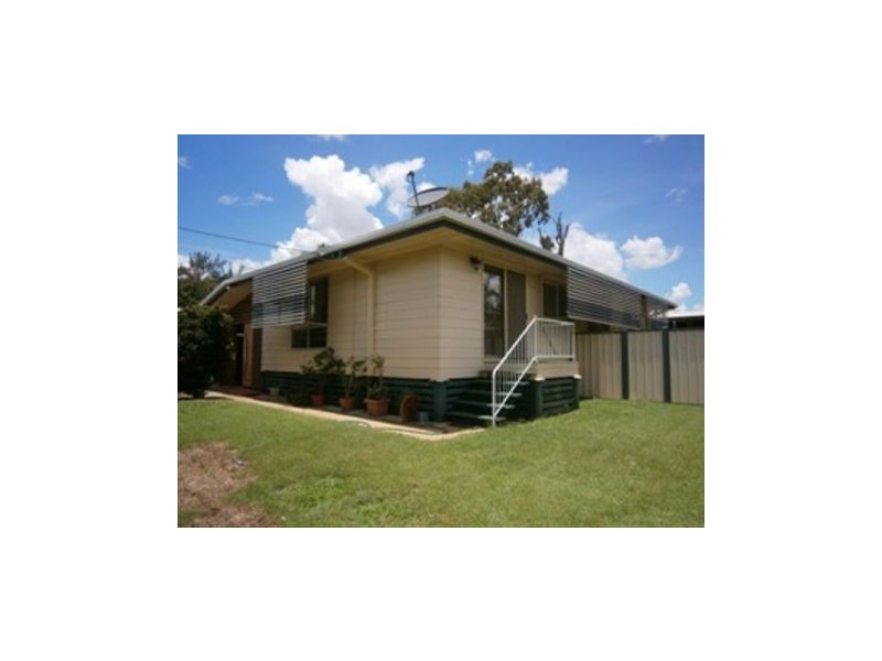 21 Mackenzie Dr, Moranbah QLD 4744