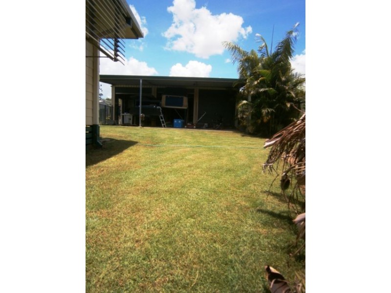 21 Mackenzie Dr, Moranbah QLD 4744