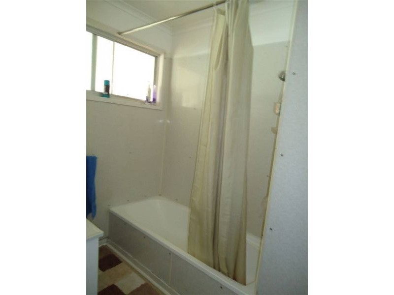 41 Yeates Street, Moranbah QLD 4744