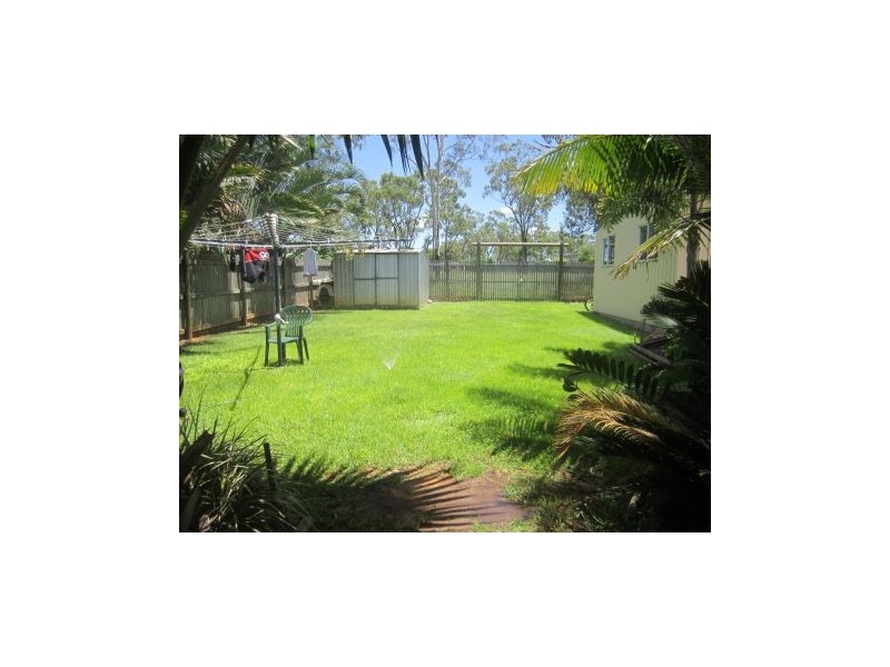 40 Flinders Drive, Moranbah QLD 4744