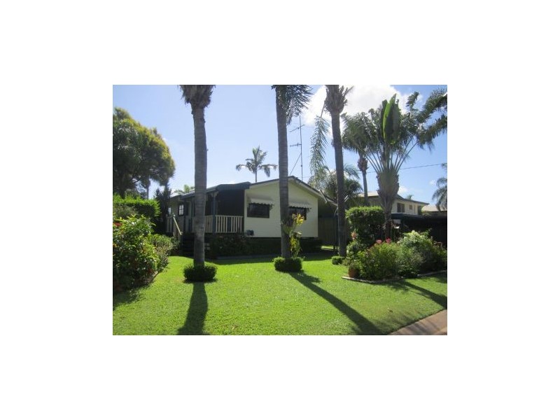 15 Mc Cool, Moranbah QLD 4744