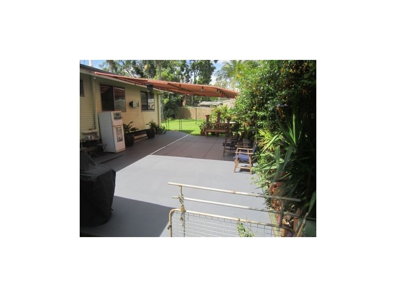 15 Mc Cool, Moranbah QLD 4744