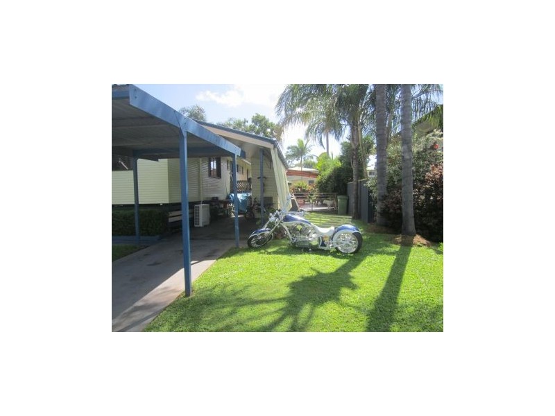 15 Mc Cool, Moranbah QLD 4744