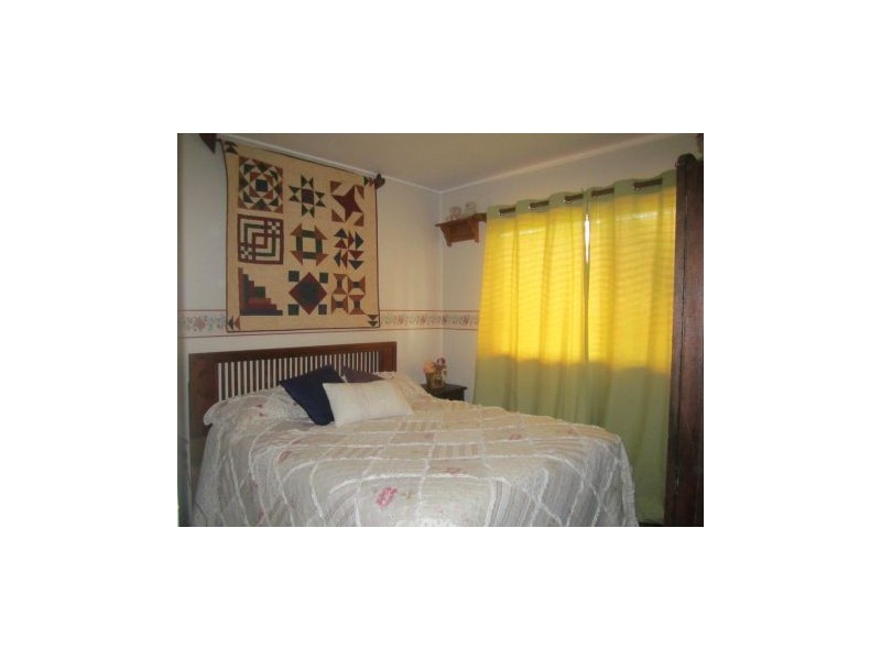 15 Mc Cool, Moranbah QLD 4744