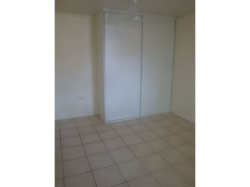 2 4 &5/21 Perkins Street, North Mackay QLD 4740