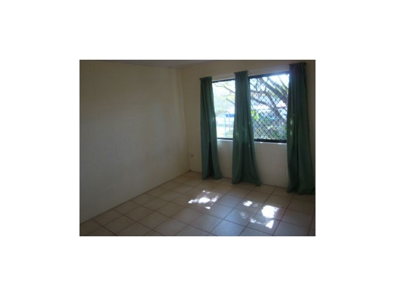 2 4 &5/21 Perkins Street, North Mackay QLD 4740