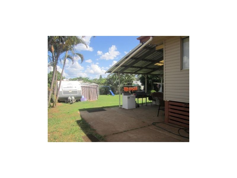 4 Connor Drive, Moranbah QLD 4744