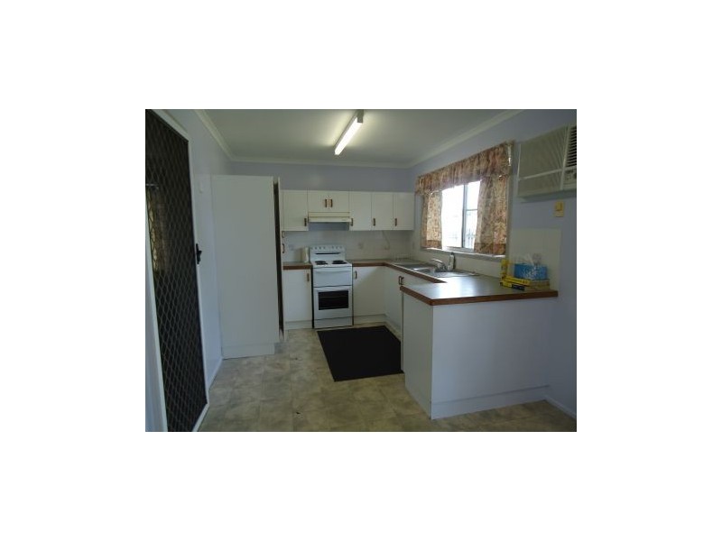 11 Cassia Street, Beaconsfield QLD 4740