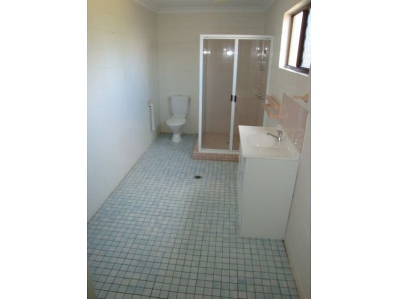 18 Lindesay Court, South Mackay QLD 4740