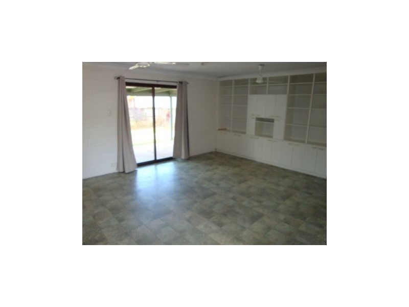 18 Lindesay Court, South Mackay QLD 4740