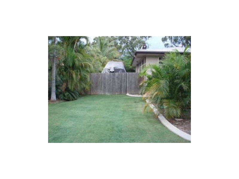 61 Beresford Cr, Dysart QLD 4745