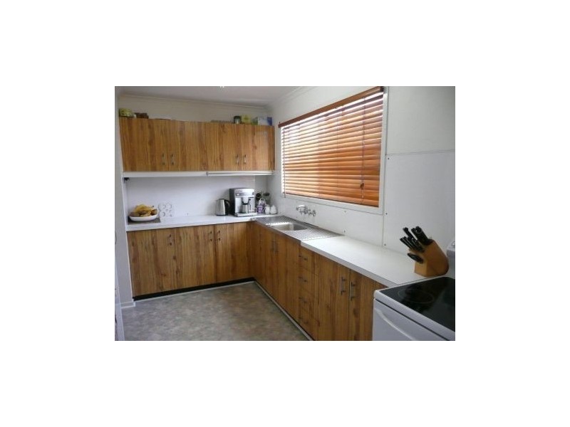 43 Yeates St, Moranbah QLD 4744