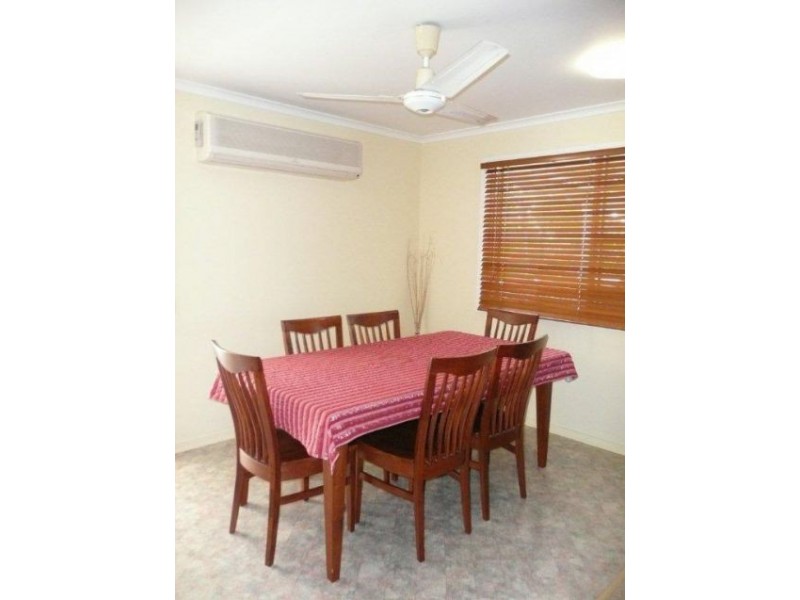 43 Yeates St, Moranbah QLD 4744