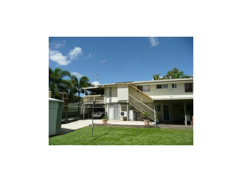 43 Yeates St, Moranbah QLD 4744